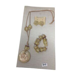 Muzeum Women's Necklace, Earrings and Bracelet